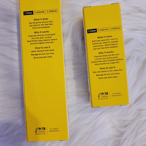 Lumin Men's Skincare Scrub and Face Wash Bundle - Picture 2 of 2